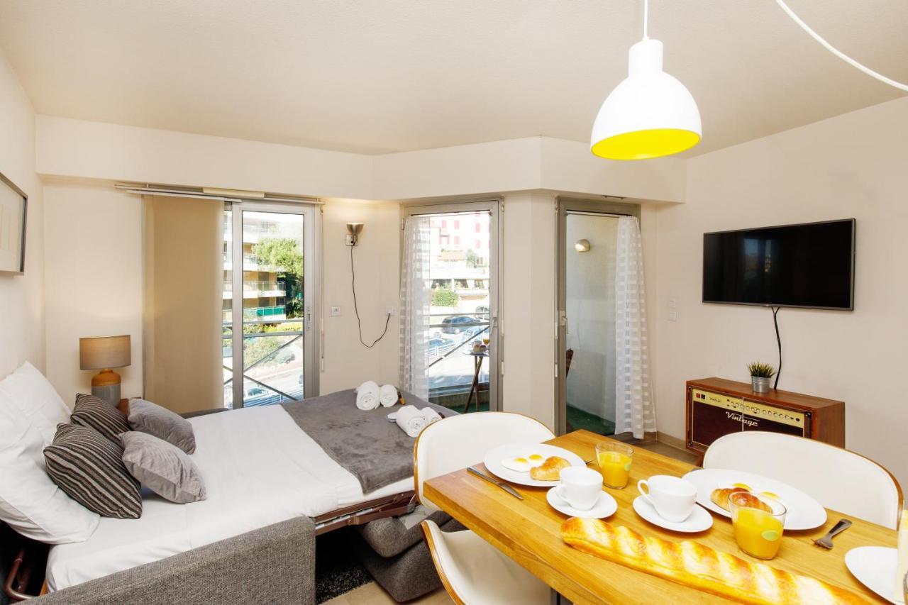 Colline Azur Yourhosthelper Cannes Exteriör bild