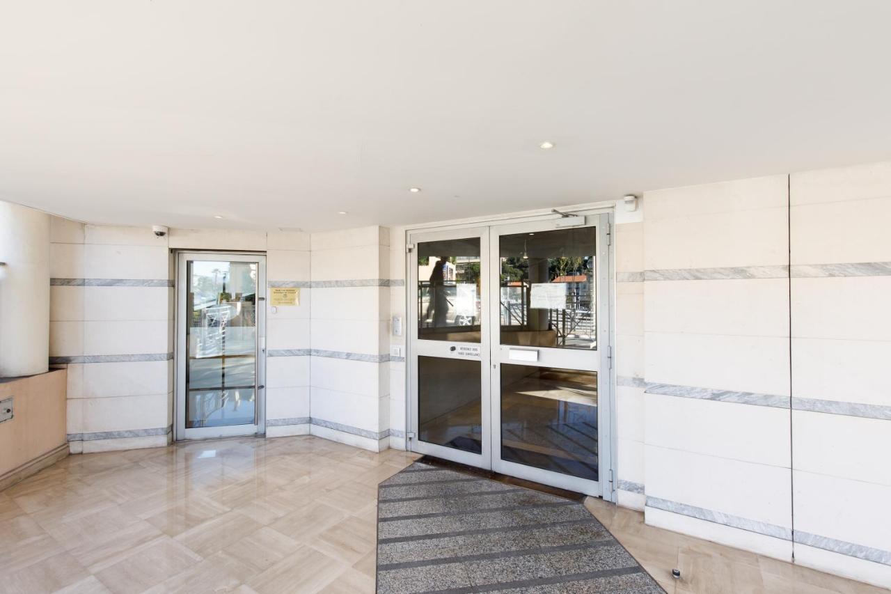 Colline Azur Yourhosthelper Cannes Exteriör bild